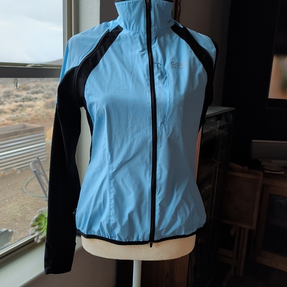 Gore Bike Wear Jackets & Blazers - Gore Cycling Women's Size  M Jacket With Zippered Arms  Blue Black